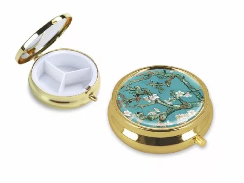 TABLETTÁS DOBOZ 6CM MANDULAVIRÁGZÁS VAN GOGH