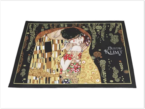 TÁNYÉR ALÁTÉT -G.KLIMT, A CSÓK. FEKETE HÁTTÉR 29,5X40CM
