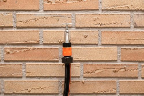 GYORSCSATLAKOZÓ 5/8'-3/4' 4,2X6,4CM BLACK+DECKER