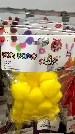 POMPOM SÁRGA 48DB-OS VEGYES MÉRETEK (1CM:20DB, 2CM:20DB, 3CM:6DB, 4CM:2DB)