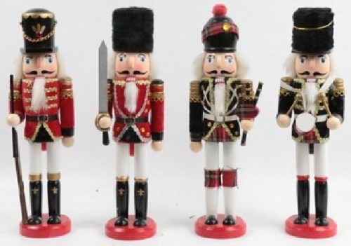 FIGURA DIÓTÖRŐ 30CM 4F.