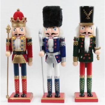 FIGURA DIÓTÖRŐ 30CM 3F.