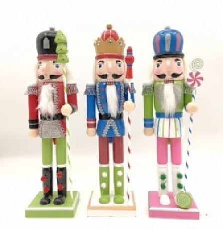 FIGURA DIÓTÖRŐ 38CM 3F.