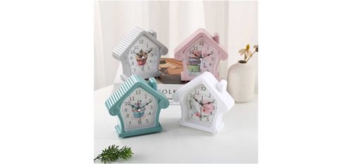 ÉBRESZTŐÓRA HÁZIKÓ MŰA. 13X13,5X4,5CM 4F.