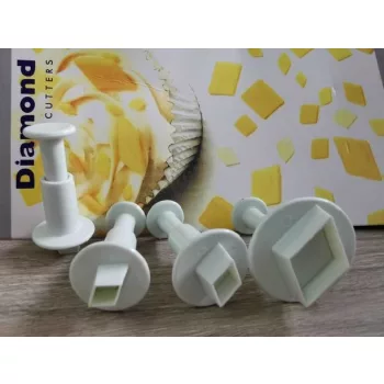 MARCIPÁN/FONDANT KISZÚRÓ TRAPÉZ MŰA.