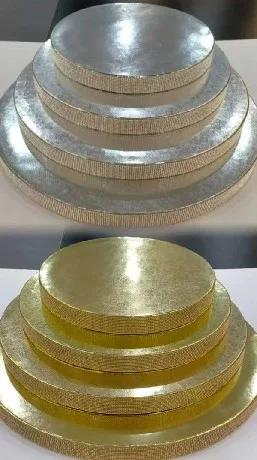 TORTAALÁTÉT KEREK 40CM ARANY/EZÜST VEGYES STRASSZKÖVES SZÉL