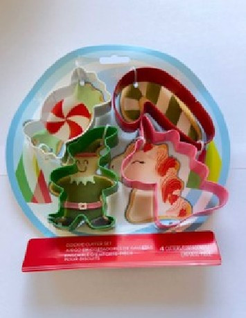 FÉM KISZÚRÓ SZETT KARÁCSONYI