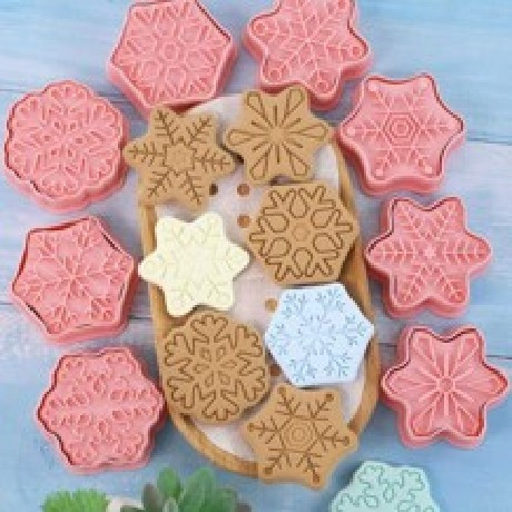 KISZÚRÓ HÓPELYHEK